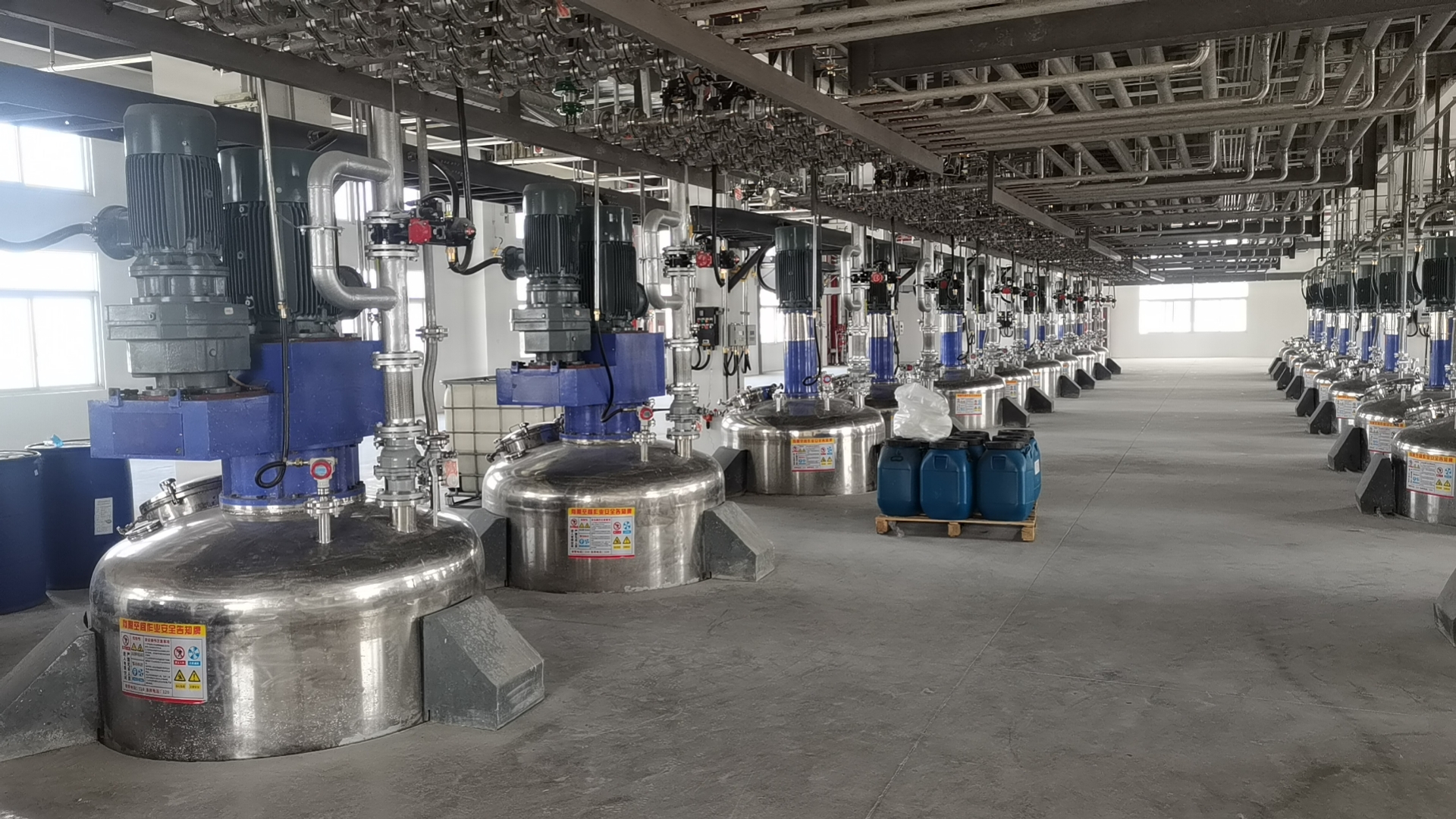 Temperature and Pressure Transmitter Case Images-4