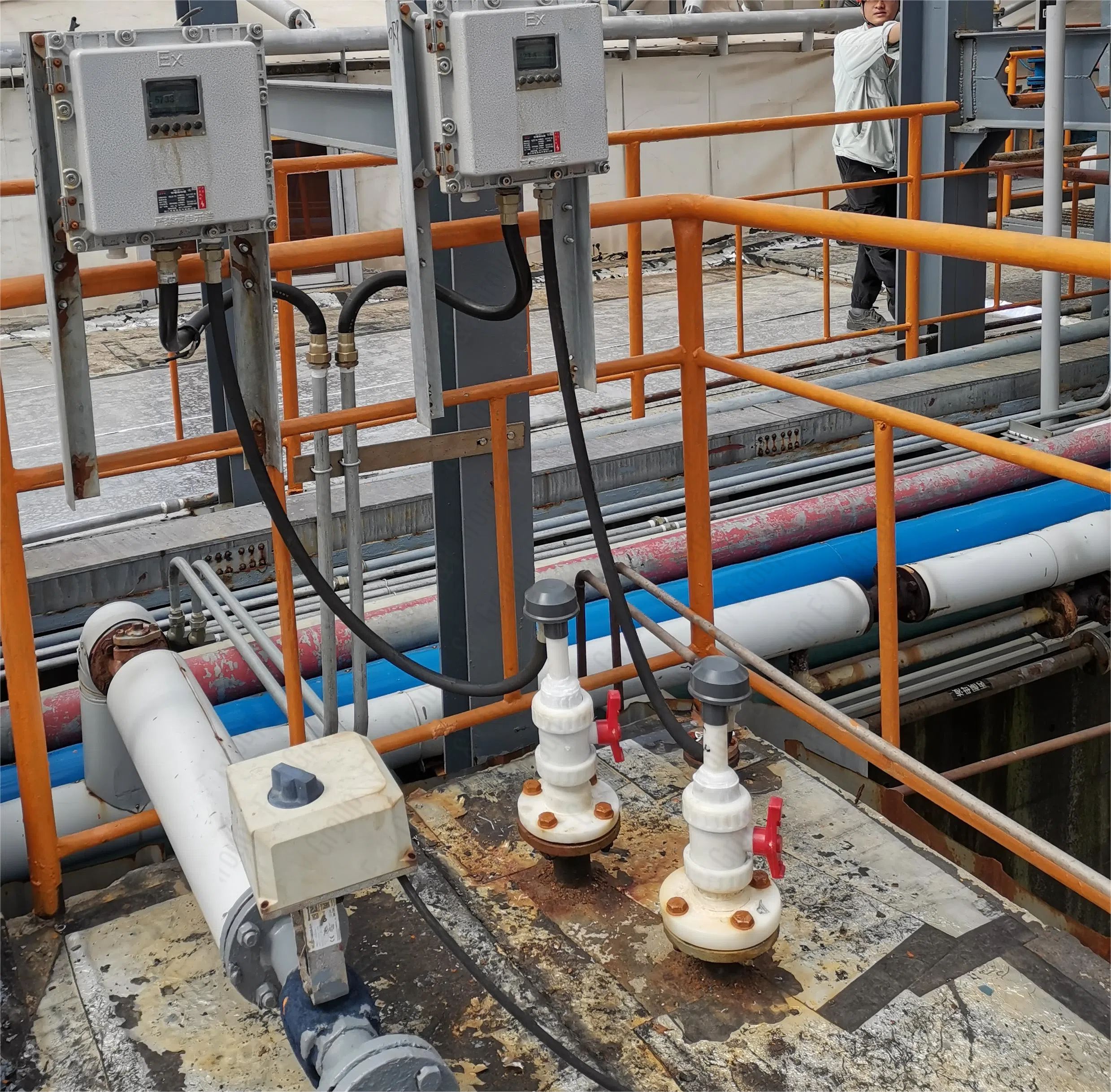 Conductivity Analyzer-2